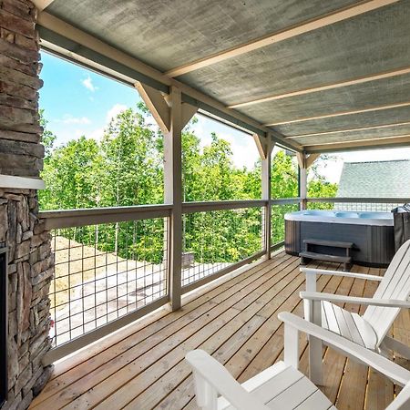 Osprey Nest Cottage Modern New Cabin Пиджен-Фордж Экстерьер фото