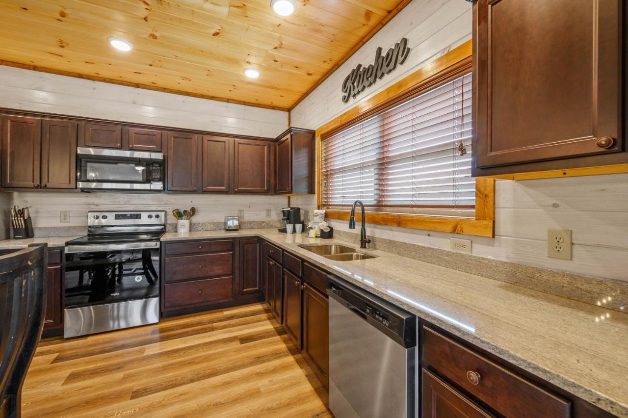 Osprey Nest Cottage Modern New Cabin Пиджен-Фордж Экстерьер фото
